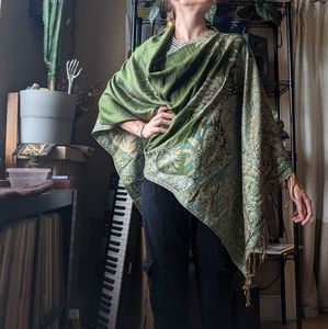 Pashmina scarf/poncho